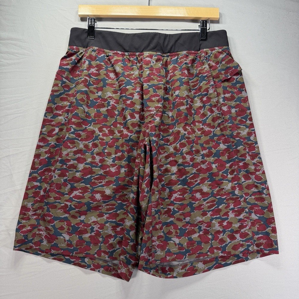 Lululemon The Assert Shorts Mens Large Urban Leopard 11'' Athletic Drawstring